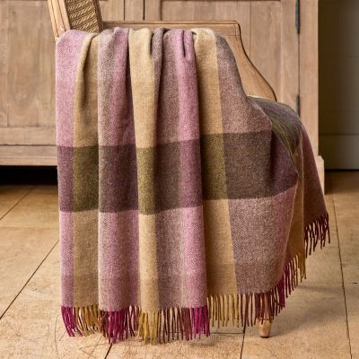 Violet Gold Lambswool Throw