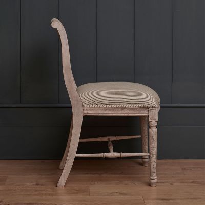 Upholstered Classic Dining Chair