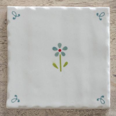 Blue Flowerbed Tile - Seconds